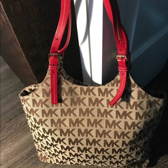 Michael Kors Handbags - Michael Kors Beige/Red Tote
